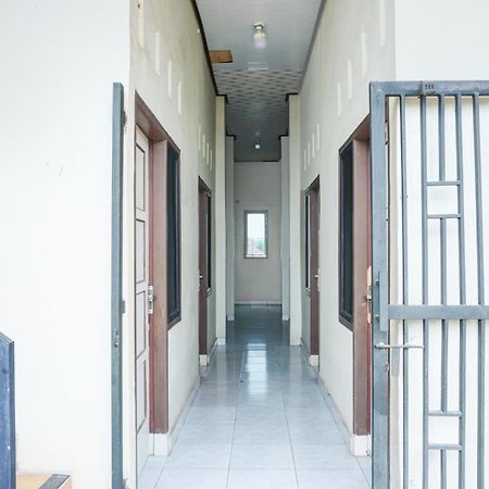 Hotel O Sukarame Near Universitas Islam Negeri Raden Intan Lampun Formerly Hotel Wisma Tri Handayani Бандар Лампунг Екстериор снимка