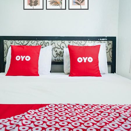 Hotel O Sukarame Near Universitas Islam Negeri Raden Intan Lampun Formerly Hotel Wisma Tri Handayani Бандар Лампунг Екстериор снимка