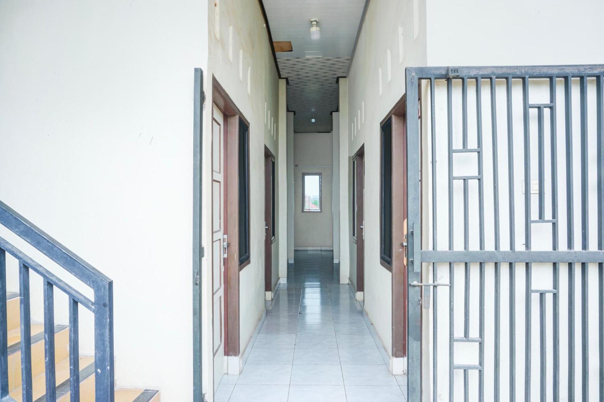 Hotel O Sukarame Near Universitas Islam Negeri Raden Intan Lampun Formerly Hotel Wisma Tri Handayani Бандар Лампунг Екстериор снимка